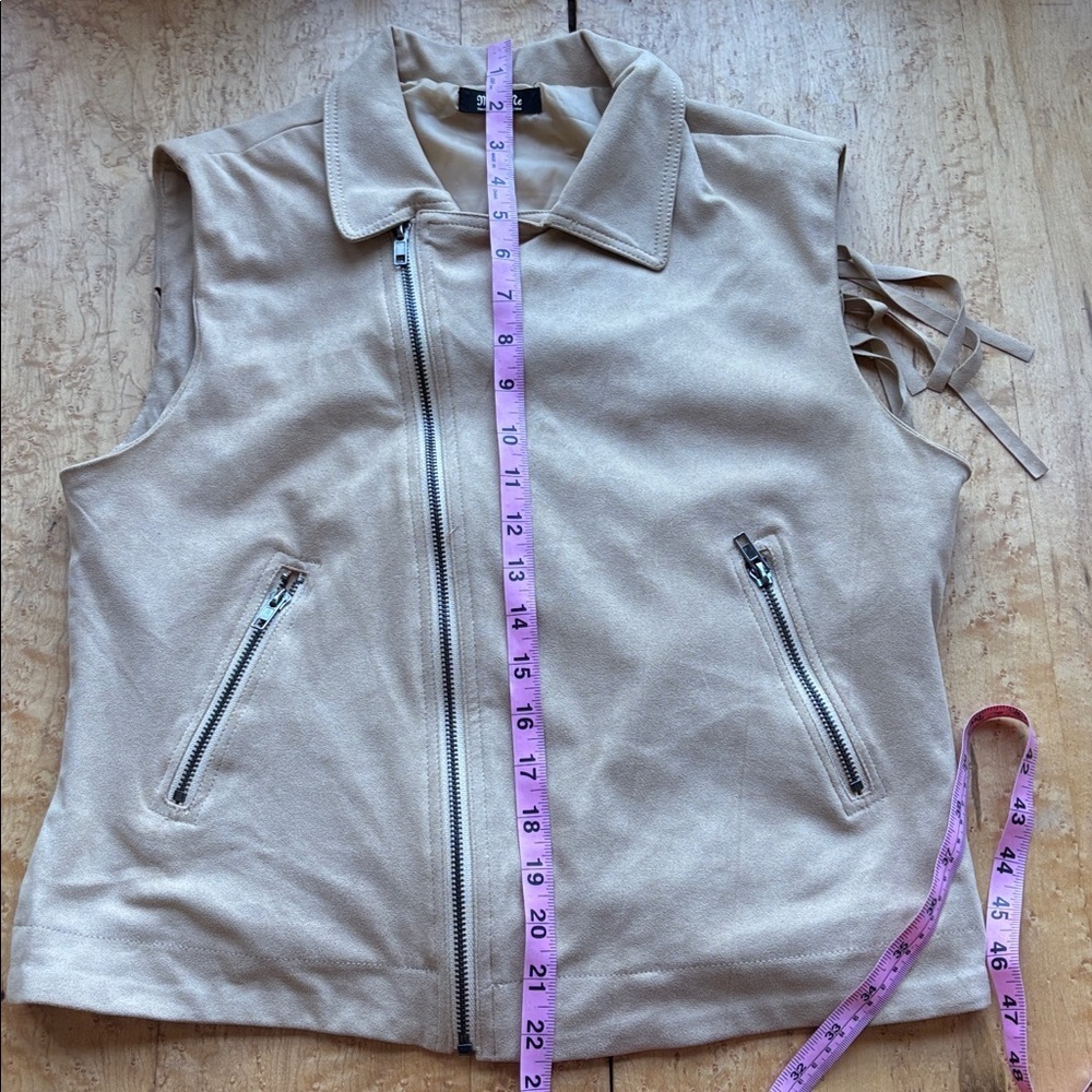 Miss Me Beige Sleeveless fringe vest size small - Picture 9 of 9